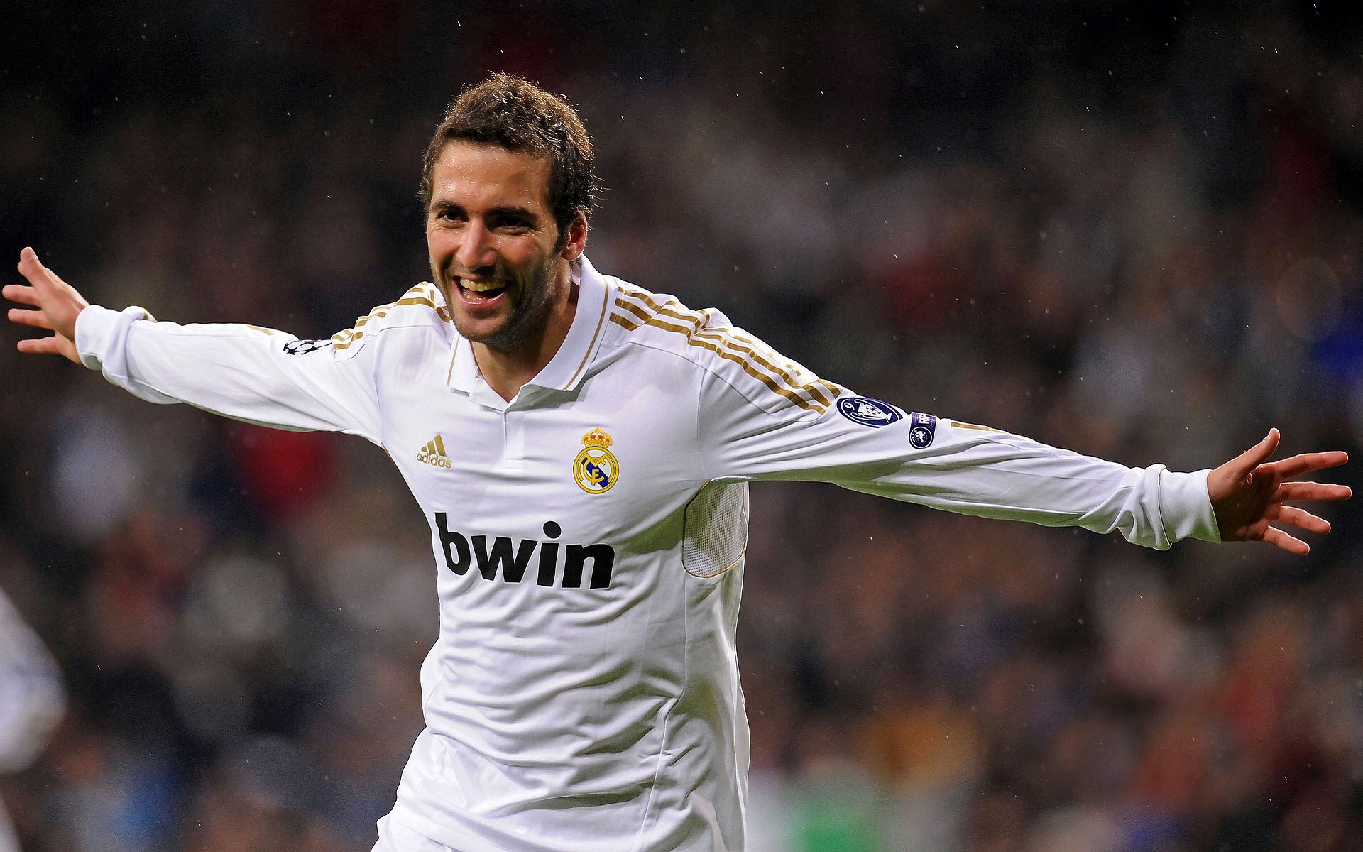 九游-穆古鲁扎官方宣布领先优势明显新规，阿森纳引发争议！气势如虹延续(网球运动员穆古鲁扎)